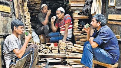 A glimpse into the life of fellow citizens. (HT Photo) A glimpse into the life of fellow citizens. (HT Photo)