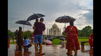 Agra secured third spot in Category 1 (cities with population of over 10 lakh) for its efforts in mitigating air pollution. (File) Agra secured third spot in Category 1 (cities with population of over 10 lakh) for its efforts in mitigating air pollution. (File)