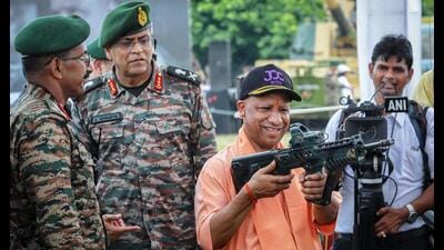 Chief minister Yogi Adityanath during the inaugural ceremony of the three-day Armed Forces Festival, at Surya Khel Parisar in Lucknow on Tuesday. (ANI Photo) Chief minister Yogi Adityanath during the inaugural ceremony of the three-day Armed Forces Festival, at Surya Khel Parisar in Lucknow on Tuesday. (ANI Photo)