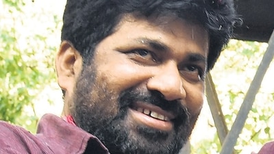 The Prahar Janashakti Party (PJP), led by Bachchu Kadu, has announced its independent candidacy. (Photo by Anshuman Poyrekar/ Hindustan Times) (Hindustan Times) The Prahar Janashakti Party (PJP), led by Bachchu Kadu, has announced its independent candidacy. (Photo by Anshuman Poyrekar/ Hindustan Times) (Hindustan Times)