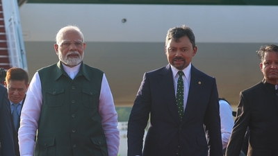 Prime Minister Narendra Modi is welcomed at Brunei Darassalam. (Randhir Jaiswal/X)