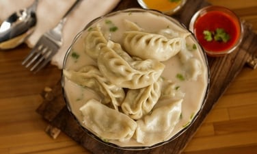 Delhi man explains the difference between 'momo and dim sum'. (Pexels)