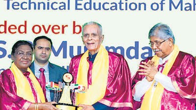 President Droupadi Murmu highlighted the importance of fostering research in the Indian education system. (HT) President Droupadi Murmu highlighted the importance of fostering research in the Indian education system. (HT)