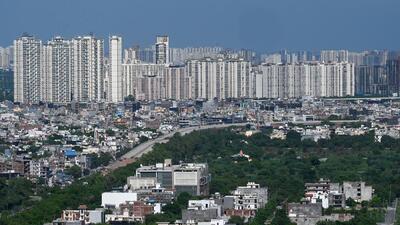 The authority had to recover ₹6,400 crore in land cost dues and 28 developers have already agreed to pay about ₹2,400 crore. (Sunil Ghosh/HT Photo) The authority had to recover ₹6,400 crore in land cost dues and 28 developers have already agreed to pay about ₹2,400 crore. (Sunil Ghosh/HT Photo)