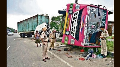 Tourist bus headed to Jammu from Haridwar overturns with impact of collision on Jalandhar Bypass in Ludhiana September 03, 2024. (Gurpreet Singh/Hindustan Times) Tourist bus headed to Jammu from Haridwar overturns with impact of collision on Jalandhar Bypass in Ludhiana September 03, 2024. (Gurpreet Singh/Hindustan Times)