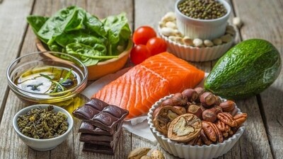 Diet and hydration: Include foods rich in vitamin A (carrots, spinach, sweet potatoes), vitamin C (citrus fruits, bell peppers), and omega-3 fatty acids (flaxseeds, chia seeds) in your diet. Drink plenty of water and herbal teas to stay hydrated. (Shutterstock) Diet and hydration: Include foods rich in vitamin A (carrots, spinach, sweet potatoes), vitamin C (citrus fruits, bell peppers), and omega-3 fatty acids (flaxseeds, chia seeds) in your diet. Drink plenty of water and herbal teas to stay hydrated. (Shutterstock)