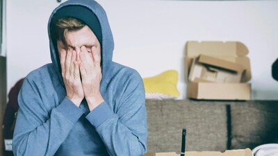 If your eyes are feeling the strain from long hours of screen time or lack of rest, it's time to give them some much-needed care. Dr Dimple Jangda, Ayurveda & Gut Health Coach shared in her recent Instagram post some simple and natural remedies that will help soothe and refresh your tired eyes in no time. (Unsplash) If your eyes are feeling the strain from long hours of screen time or lack of rest, it's time to give them some much-needed care. Dr Dimple Jangda, Ayurveda & Gut Health Coach shared in her recent Instagram post some simple and natural remedies that will help soothe and refresh your tired eyes in no time. (Unsplash)