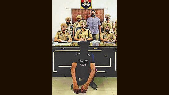 A tattoo artist was arrested on Tuesday for allegedly stabbing his neighbour to death in Ludhiana. (Hindustan Times)