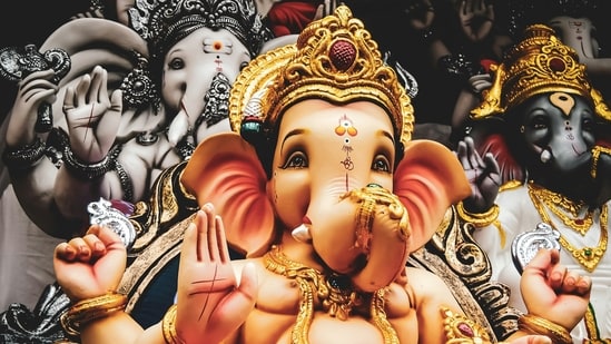 Ganpati bappa loves milk and milk-based prasads. (unsplash)