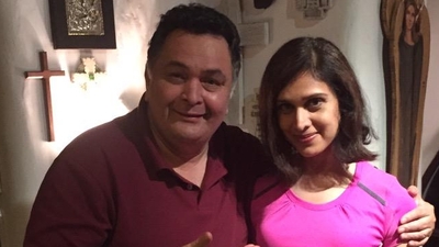 Rishi Kapoor and Meenakshi Seshadri met in Mumbai.