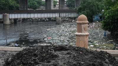 The agencies have filed affidavits in the NGT, which come days after the green court raised the inadequate desilting and dredging of the Barapullah drain — the third most polluting drain flowing into the Yamuna. (Sanchit Khanna/HT PHOTO) The agencies have filed affidavits in the NGT, which come days after the green court raised the inadequate desilting and dredging of the Barapullah drain — the third most polluting drain flowing into the Yamuna. (Sanchit Khanna/HT PHOTO)