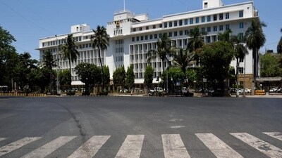 Mantralaya officials blame it on the divided house in the bureaucracy, which emboldens politicians to exert pressure. (HT FILE) Mantralaya officials blame it on the divided house in the bureaucracy, which emboldens politicians to exert pressure. (HT FILE)
