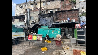 Even Greater Mohali Area Development Authority (GMADA) lies in deep slumber over building violations in these markets. (HT Photo) Even Greater Mohali Area Development Authority (GMADA) lies in deep slumber over building violations in these markets. (HT Photo)