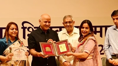 Meritorious teachers were awarded on occasion of Teachers' Day in Delhi. (Photo Credits: Vipin Kumar) Meritorious teachers were awarded on occasion of Teachers' Day in Delhi. (Photo Credits: Vipin Kumar)