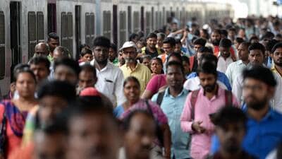 India, the world’s most populous country, has done very well in high-technology exports but performs much below its potential in labour-intensive exports / AFP PHOTO / ARUN SANKAR (AFP) India, the world’s most populous country, has done very well in high-technology exports but performs much below its potential in labour-intensive exports / AFP PHOTO / ARUN SANKAR (AFP)