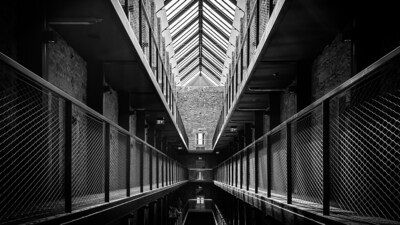 A 53-year-old man ambushed his wife and violently killed her by repeatedly hitting her with a metal pipe. (Unsplash/jannerboy62)
