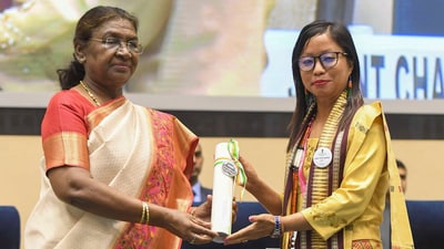 Teachers’ Day 2024: President Droupadi Murmu conferred the National Teachers’ Award 2024 to 82 educators on Thursday. (PTI Photo) Teachers’ Day 2024: President Droupadi Murmu conferred the National Teachers’ Award 2024 to 82 educators on Thursday. (PTI Photo)