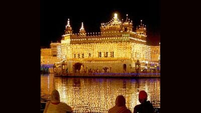 Shiromani Gurdwara Parbandhak Committee (SGPC) has objected to construction of a “pandal” replicating the Golden Temple (in pic) for Ganpati Utsav in Camp. (HT)
