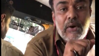 ‘Ruk, chal station’: Bengaluru auto driver snatches woman's phone for cancelling ride. Video