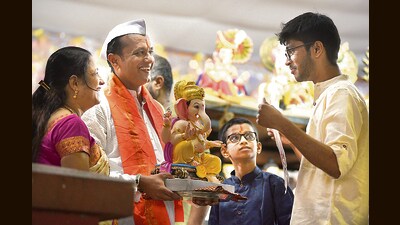 A procession of the Kesari Ganpati will be taken out in a palanquin as per custom. Shriram Dhol tasha pathak will be part of the procession. (MAHENDRA KOLHE/ HT PHOTO) A procession of the Kesari Ganpati will be taken out in a palanquin as per custom. Shriram Dhol tasha pathak will be part of the procession. (MAHENDRA KOLHE/ HT PHOTO)