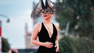 Lady Gaga reveals her jaw-dropping engagement ring. (Instagram) Lady Gaga reveals her jaw-dropping engagement ring. (Instagram)