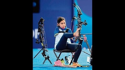 Sheetal Devi, 17, at the 2024 Paralympic Games. (Getty Images) Sheetal Devi, 17, at the 2024 Paralympic Games. (Getty Images)