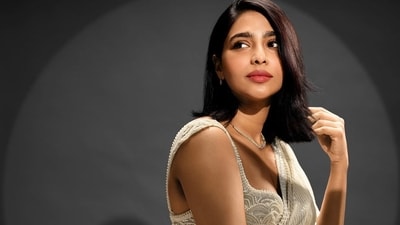 But once in a while, Aishwarya will lend a modern touch to her traditional looks, like this beaded white saree she carries off with a well-cut bob. But once in a while, Aishwarya will lend a modern touch to her traditional looks, like this beaded white saree she carries off with a well-cut bob.