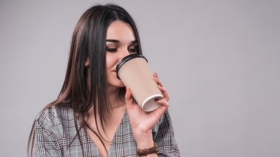 Coffee’s anti-inflammatory and antioxidant properties can help in serving as the perfect antidote to the harmful effects of prolonged sitting which can cause inflammation in the body. (Freepik) Coffee’s anti-inflammatory and antioxidant properties can help in serving as the perfect antidote to the harmful effects of prolonged sitting which can cause inflammation in the body. (Freepik)
