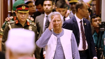 Nobel laureate Muhammad Yunus salutes to the attendees upon arrival at the Bangabhaban to take oath as the head of the interim government in Dhaka, Bangladesh. (REUTERS)