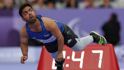 Navdeep of India in action (REUTERS)
