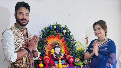 Ankita Lokhande and husband Vicky Jain dressed up in traditional wear to celebrate Ganesh Chaturthi at their residence. 
