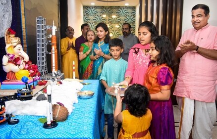 Union Minister Nitin Gadkari along with his family members performs worship of Lord Ganesh on Ganesh Chaturthi festival at his residence, in Nagpur on September 7. (PTI) Union Minister Nitin Gadkari along with his family members performs worship of Lord Ganesh on Ganesh Chaturthi festival at his residence, in Nagpur on September 7. (PTI)