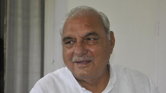 Former chief minister Bhupinder Singh Hooda said that till 2014, the number of people reaching hospitals due to drug addiction was 1,400, which has now increased to over 35,000 in Sirsa alone. (HT File)