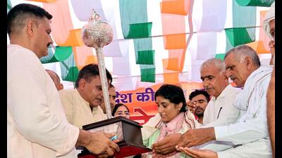 Khap representatives felicitating wrestler-turned-politician Vinesh Phogat in Jind’s Julana on Sunday. (Manoj Dhaka/HT) Khap representatives felicitating wrestler-turned-politician Vinesh Phogat in Jind’s Julana on Sunday. (Manoj Dhaka/HT)