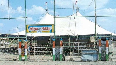 Neeraj Kamble, 55, from Deulgaon Raja in Buldhana district, faces a similar fate. His Anand Touring Talkies, once a thriving business in the Vidarbha region, is barely holding on. (HT PHOTO) Neeraj Kamble, 55, from Deulgaon Raja in Buldhana district, faces a similar fate. His Anand Touring Talkies, once a thriving business in the Vidarbha region, is barely holding on. (HT PHOTO)