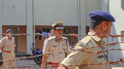 Man impersonates as central agency official to scam people in Gujarat, arrested (PTI/Representational image) Man impersonates as central agency official to scam people in Gujarat, arrested (PTI/Representational image)