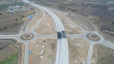 State government has decided to connect the elevated, 53 km, six-lane Pune to Shirur Road to the Balasaheb Thackeray Samruddhi Expressway via Chhatrapati Sambhajinagar. (Hindustan Times) State government has decided to connect the elevated, 53 km, six-lane Pune to Shirur Road to the Balasaheb Thackeray Samruddhi Expressway via Chhatrapati Sambhajinagar. (Hindustan Times)