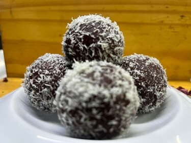 Coconut rolled kala Jamun recipe (Chef Radhe Bihari) Coconut rolled kala Jamun recipe (Chef Radhe Bihari)