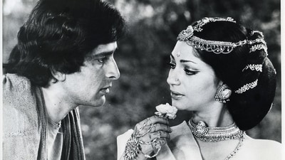 Hindi film actors Shashi Kapoor and Simi Garewal during the shooting of the film Siddhartha (1972; Silver gelatin print). "Simi Garewal really took a liking to OP Sharma's work during Siddhartha and put him to the team in other films like Shalimar," shares art curator-publisher Rahaab Allana. (Photos: OP Sharma Collection) Hindi film actors Shashi Kapoor and Simi Garewal during the shooting of the film Siddhartha (1972; Silver gelatin print). "Simi Garewal really took a liking to OP Sharma's work during Siddhartha and put him to the team in other films like Shalimar," shares art curator-publisher Rahaab Allana. (Photos: OP Sharma Collection)