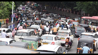 According to the traffic police, the parking lots are aimed at facilitating visitors with adequate parking spaces for a hassle-free Ganpati darshan across Pune. (HT PHOTO) According to the traffic police, the parking lots are aimed at facilitating visitors with adequate parking spaces for a hassle-free Ganpati darshan across Pune. (HT PHOTO)