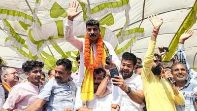 J&K BJP vice-president Pawan Khajuria and his supporters protesting against ticket distribution in Udhampur. (ANI)