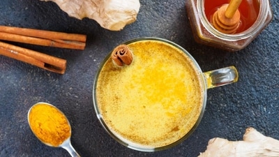Golden milk: It is a soothing drink made with turmeric, cinnamon and ginger. This warm, spiced beverage is known for its anti-inflammatory benefits and comforting properties. (Shutterstock)