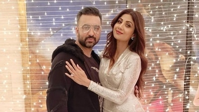 Shilpa and Raj got engaged in February 2009. The couple got married the same year in November. Shilpa and Raj got engaged in February 2009. The couple got married the same year in November.