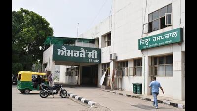 Mohali SSP Deepak Pareek claimed that the district police, after recently conducting a security audit of all private health facilities, issued the necessary guidelines for the safety of doctors and other paramedic staff. (HT File Photo for representation) Mohali SSP Deepak Pareek claimed that the district police, after recently conducting a security audit of all private health facilities, issued the necessary guidelines for the safety of doctors and other paramedic staff. (HT File Photo for representation)