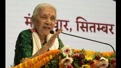 UP Govenor Anandiben Patel addressing the convocation function of Prof Rajendra Singh (Rajju Bhaiya) University in Prayagraj. (HT ) UP Govenor Anandiben Patel addressing the convocation function of Prof Rajendra Singh (Rajju Bhaiya) University in Prayagraj. (HT )