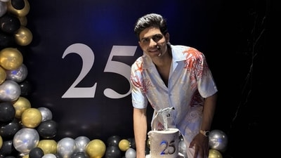 Star India batter Shubman Gill rung in his 25th birthday on Sunday with a big bash that featured a number of India's A-list cricketers and other celebrities. (Twitter) Star India batter Shubman Gill rung in his 25th birthday on Sunday with a big bash that featured a number of India's A-list cricketers and other celebrities. (Twitter)