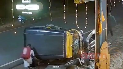 The teenager was seen rushing to save her mother after she collided with the autorickshaw. The teenager was seen rushing to save her mother after she collided with the autorickshaw.