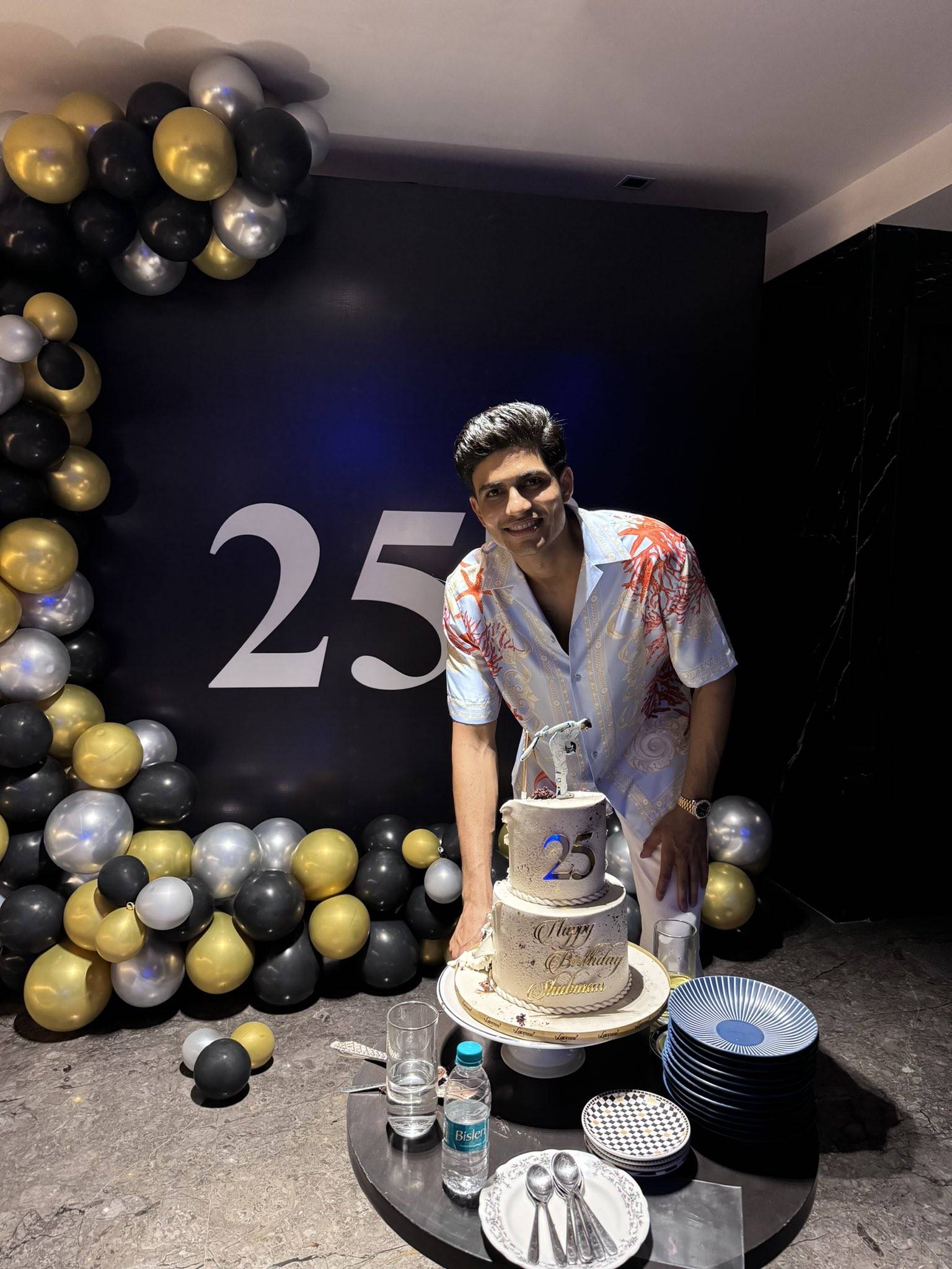 Star India batter Shubman Gill rung in his 25th birthday on Sunday with a big bash that featured a number of India's A-list cricketers and other celebrities. Star India batter Shubman Gill rung in his 25th birthday on Sunday with a big bash that featured a number of India's A-list cricketers and other celebrities. 