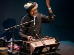 Mangey Khan, the lead vocalist of the Rajasthani folk band Barmer Boys, has died at the age of 49. 