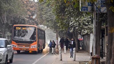 Delhi currently has 7,683 public buses, which are driven by an army of around 20,000 drivers, most of whom are employed on a contractual basis. (HT ARCHIVE) Delhi currently has 7,683 public buses, which are driven by an army of around 20,000 drivers, most of whom are employed on a contractual basis. (HT ARCHIVE)